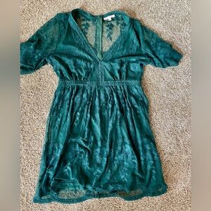 Green lace dress Haute Monde